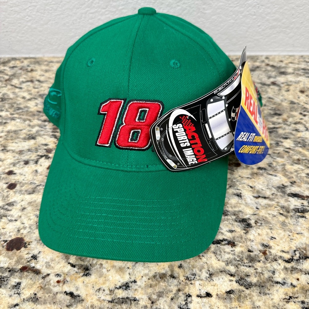 NASCAR Interstate Batteries 18 Green Red Fitted Cap Hat Bobby Labonte S/M